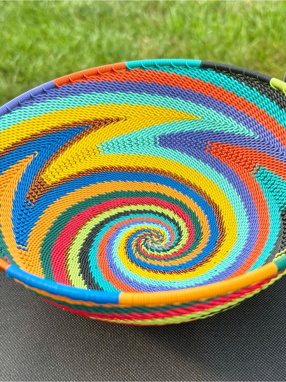 Handcrafted colorful Spiral Wire Basket 8”